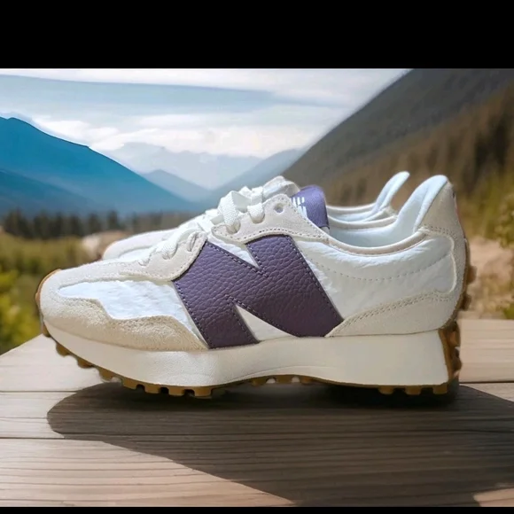 Women's New Balance 327 - White/Beige - Picture 1 of 5